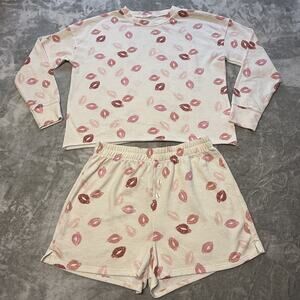 Grayson Threads Pajama Set Women Valentine Lips Print Long Sleeve Top Shorts Med
